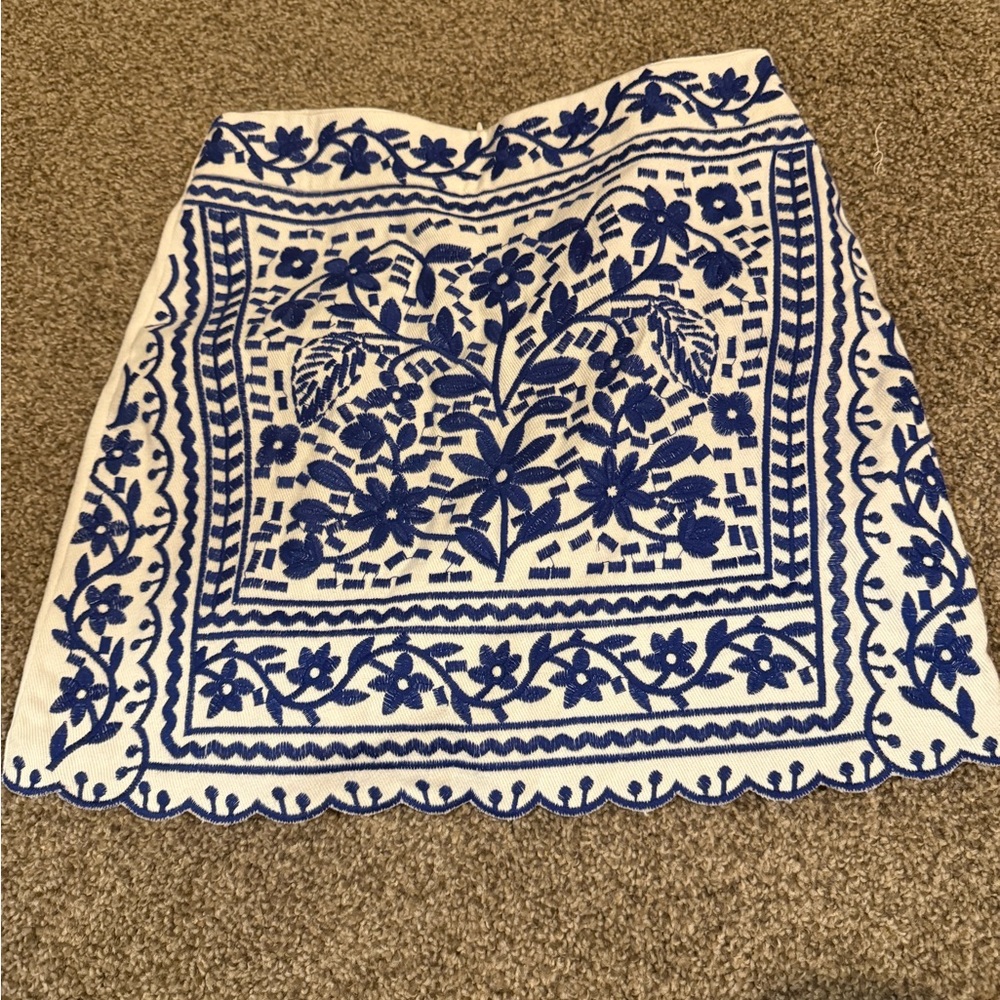 Francesca's Collections Navy and White Floral Mini Skirt